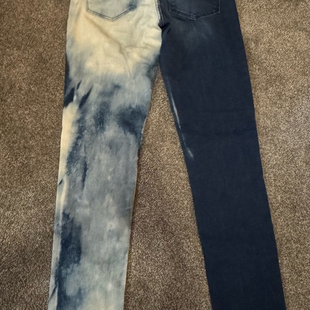 Levi’s Two-Tone Denim Jeans - Picture 2 of 4